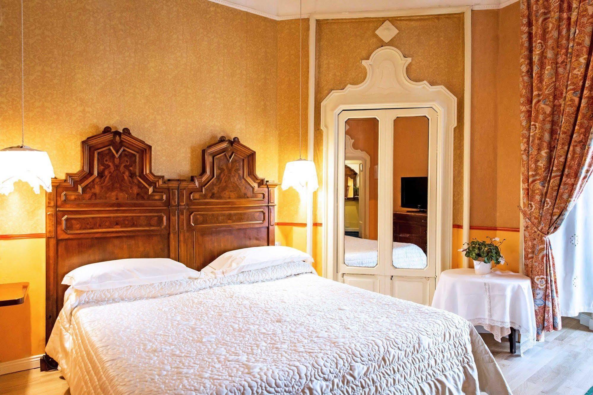 Antica Locanda Solferino Милан Экстерьер фото